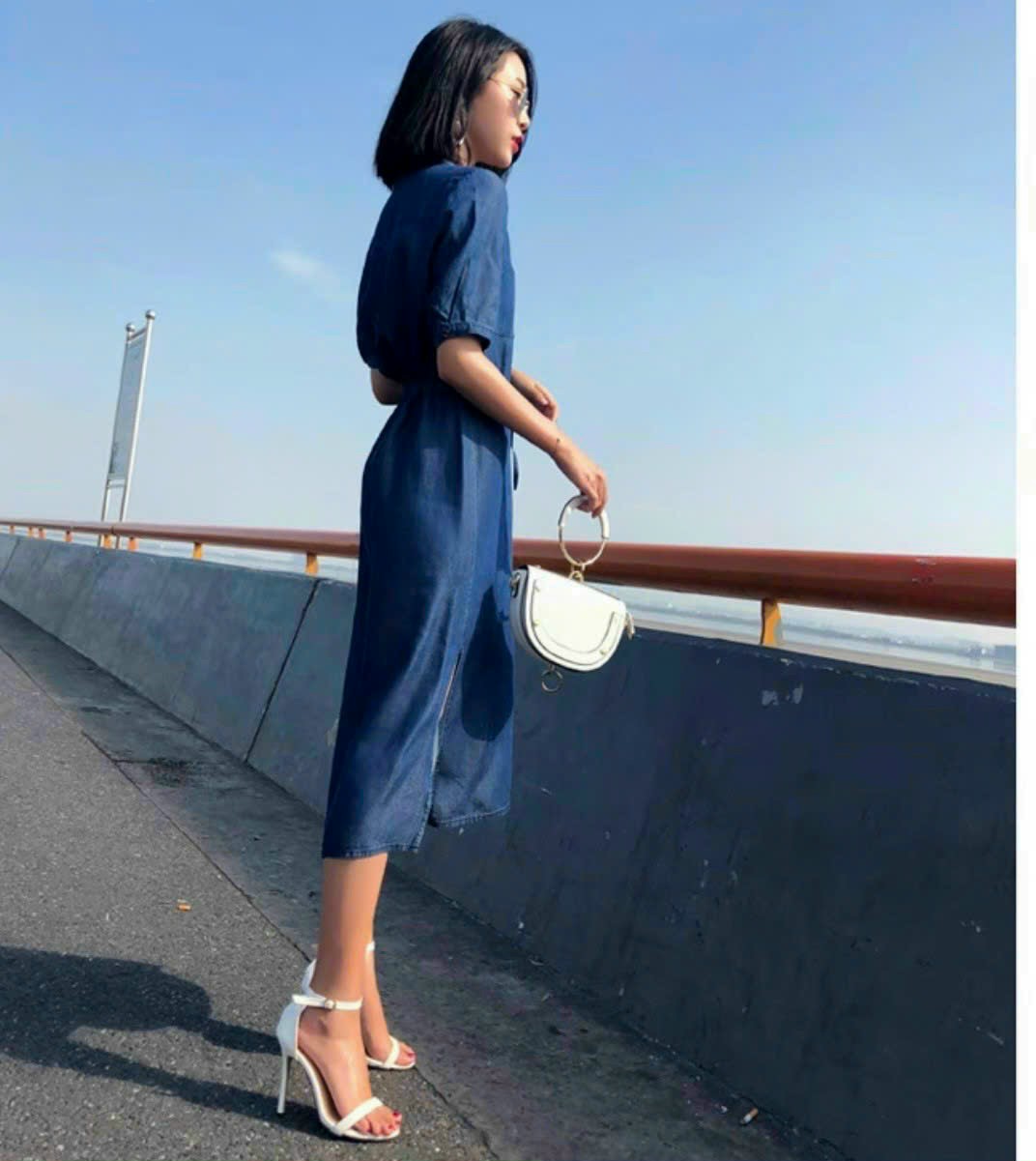 ĐẦM JEAN DENIM DÁNG XÒE CỔ TRỤ PHỐI VIỀN